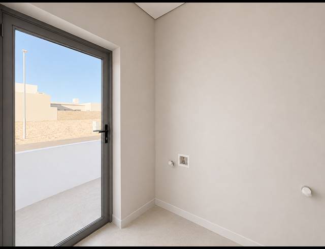 4 BEDROOM HOUSE FOR SALE IN SANDOWN